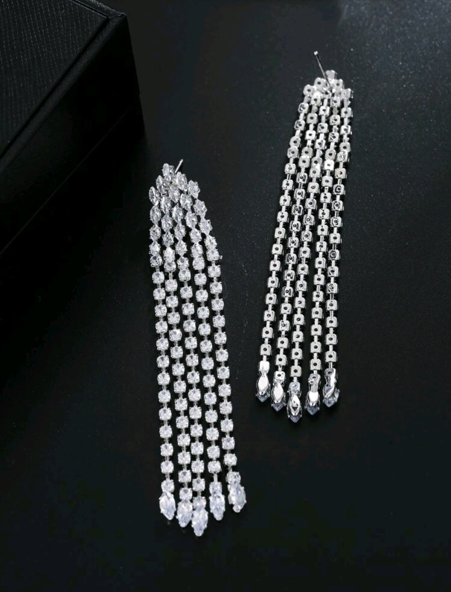 Sliver drop earrings image 1