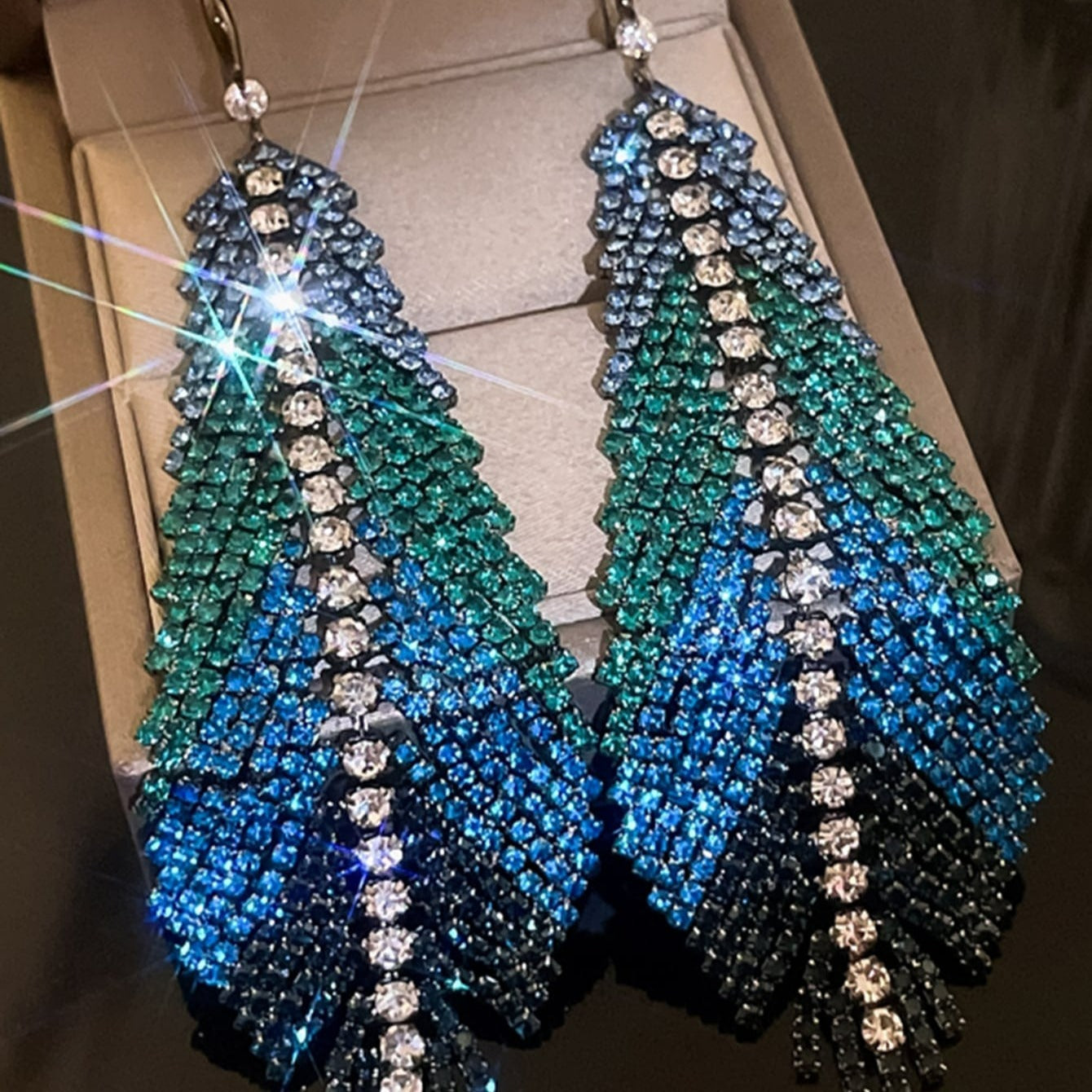 Feather Drop image 0