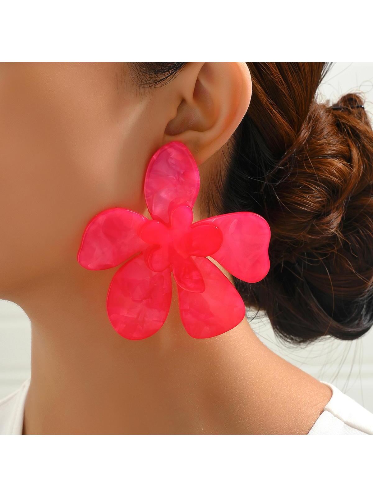 Flower earring image 4