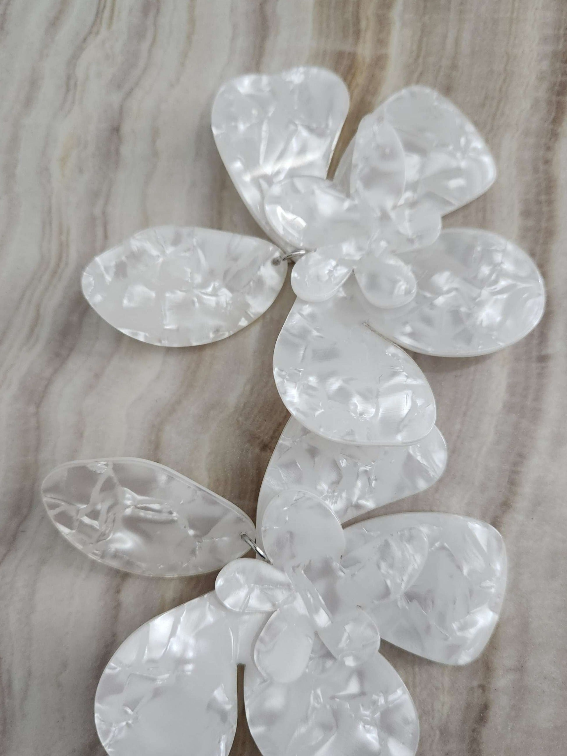 Flower earring image 2