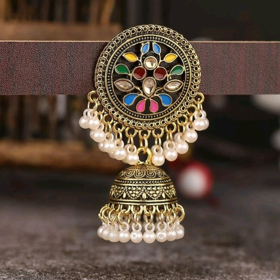 M-Pearl Drop Earrings image 2